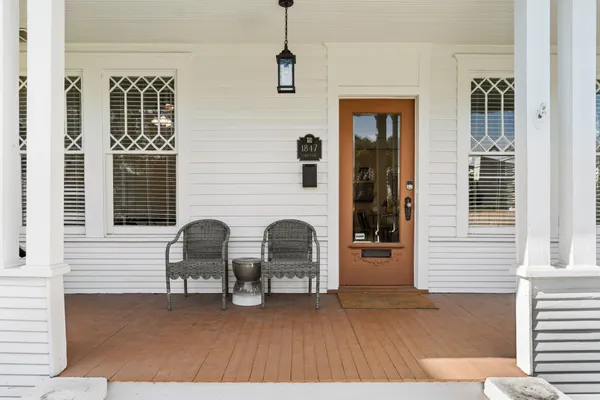 $999,990 | 1847 Cortlandt Street, Houston, TX 77008