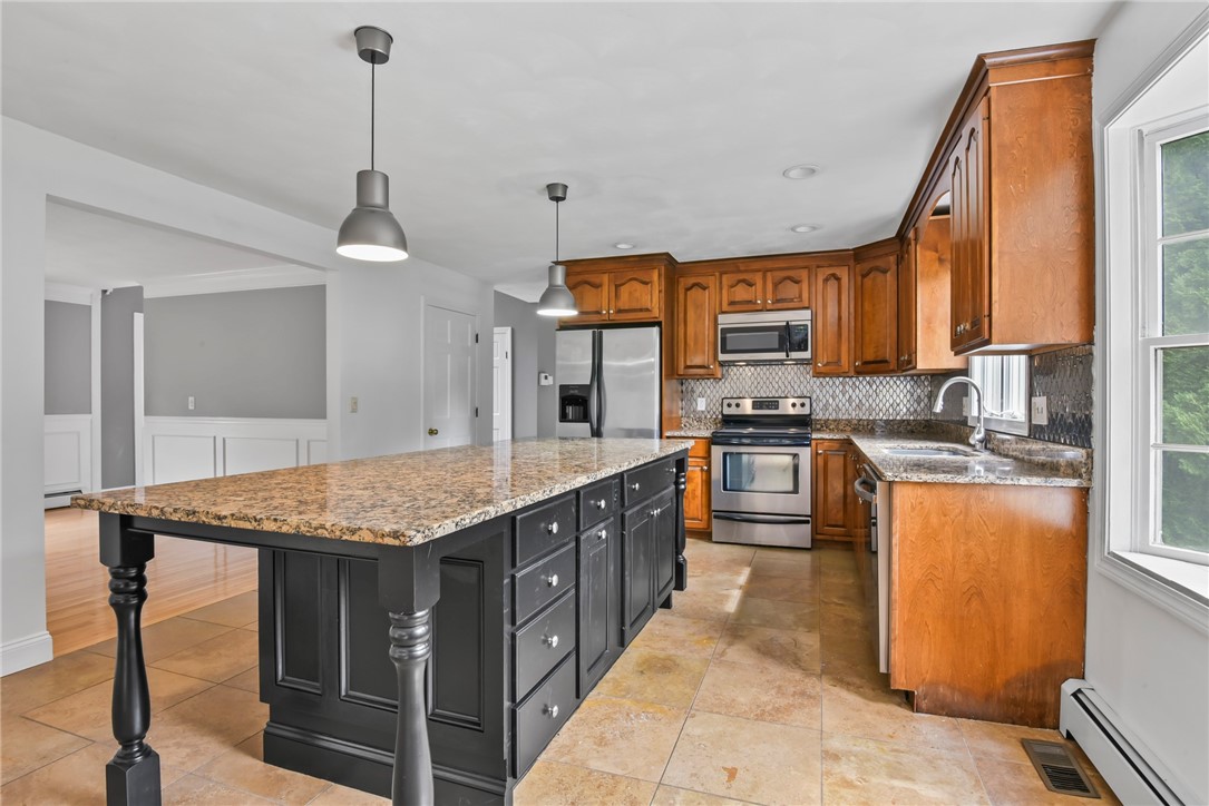 2360 Middle Road East Greenwich, RI 02818 - Photo 20 of 43