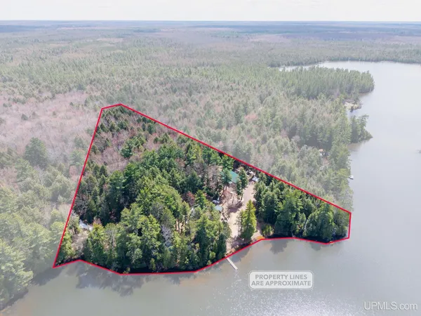 $1,400,000 | 505 East Bass Woods Lane, Gwinn, MI 49841