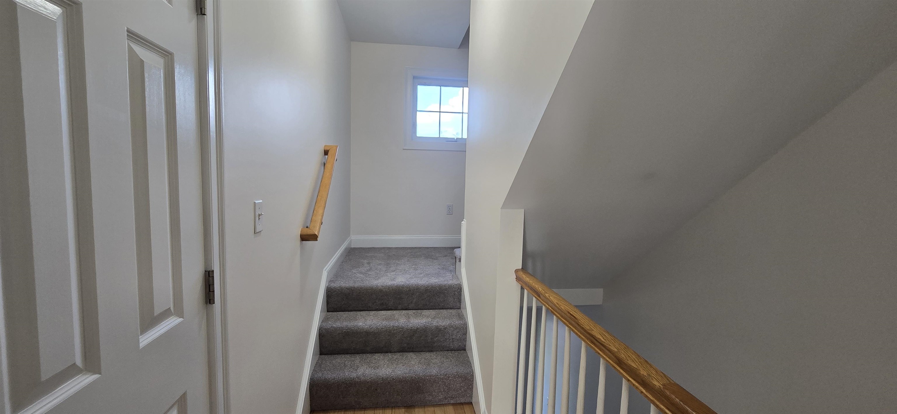 131 Court Street, Unit 9 Exeter, NH 03833 - Photo 12 of 27 Gallery Image 12