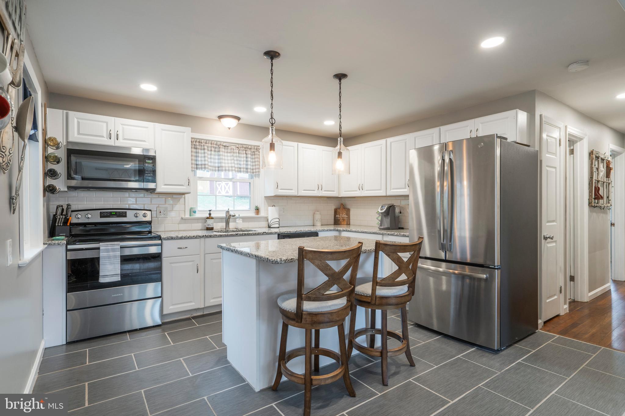 27 Winding Road Pottstown, PA 19464 - Photo 11 of 37 Gallery Image 11