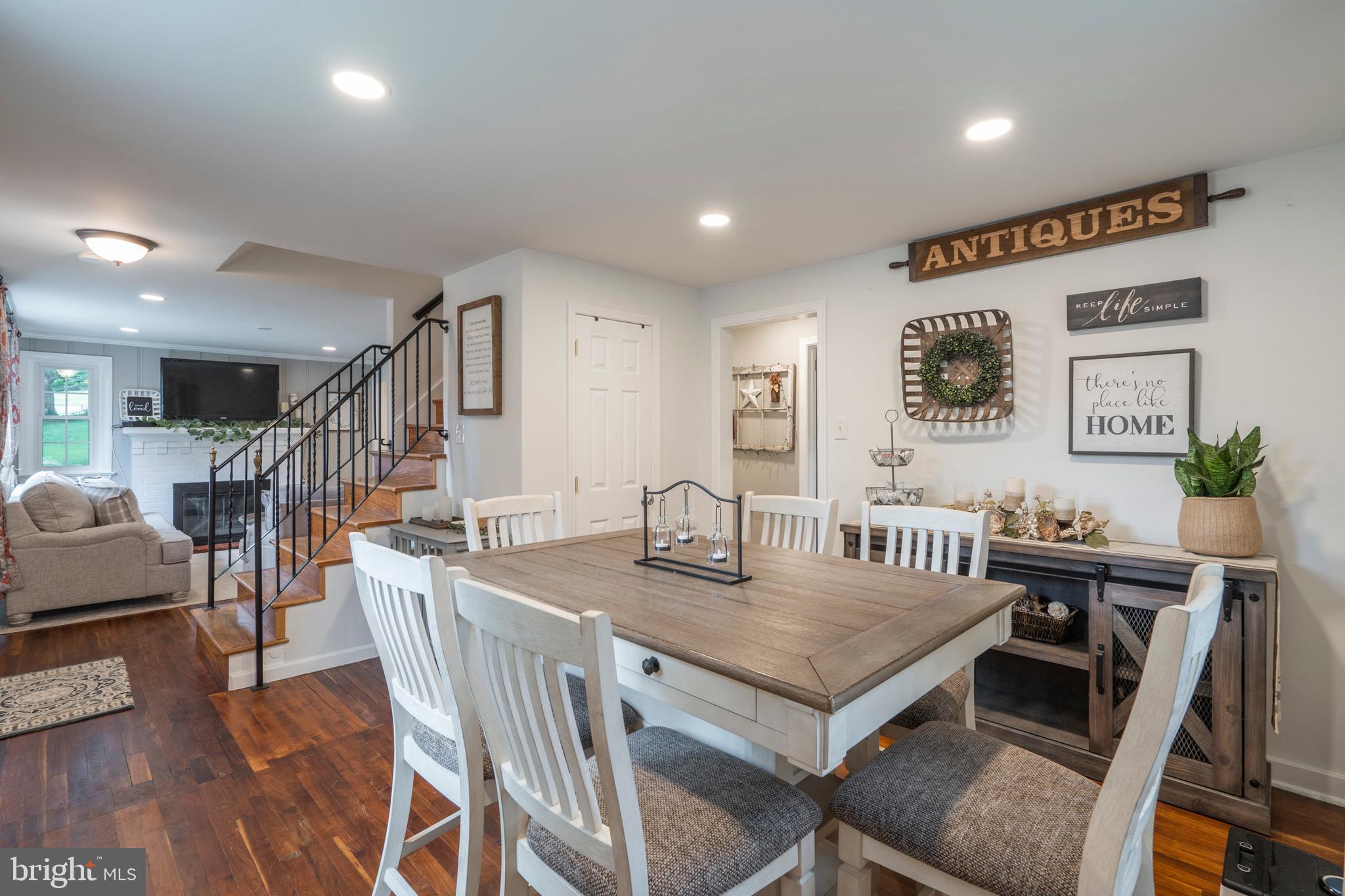 27 Winding Road Pottstown, PA 19464 - Photo 3 of 37 Gallery Image 3