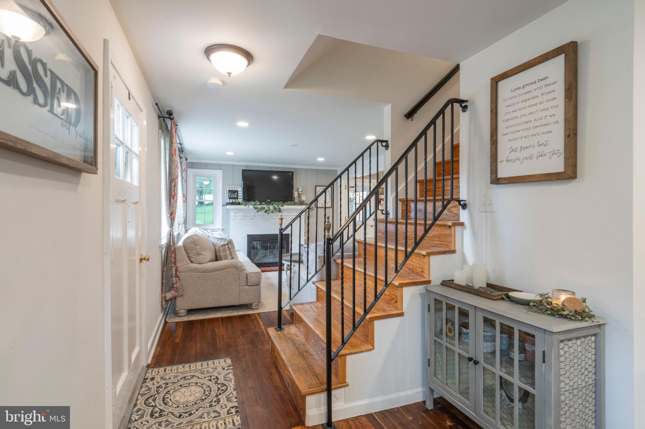 27 Winding Road Pottstown, PA 19464 - Photo 6 of 37 Gallery Image 6