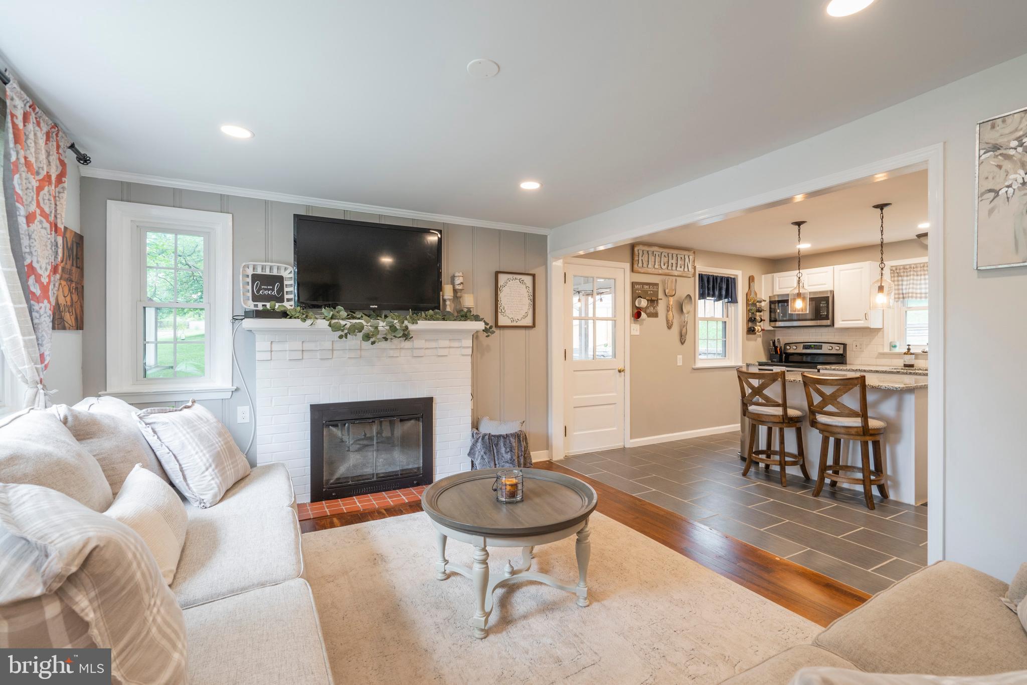 27 Winding Road Pottstown, PA 19464 - Photo 7 of 37 Gallery Image 7