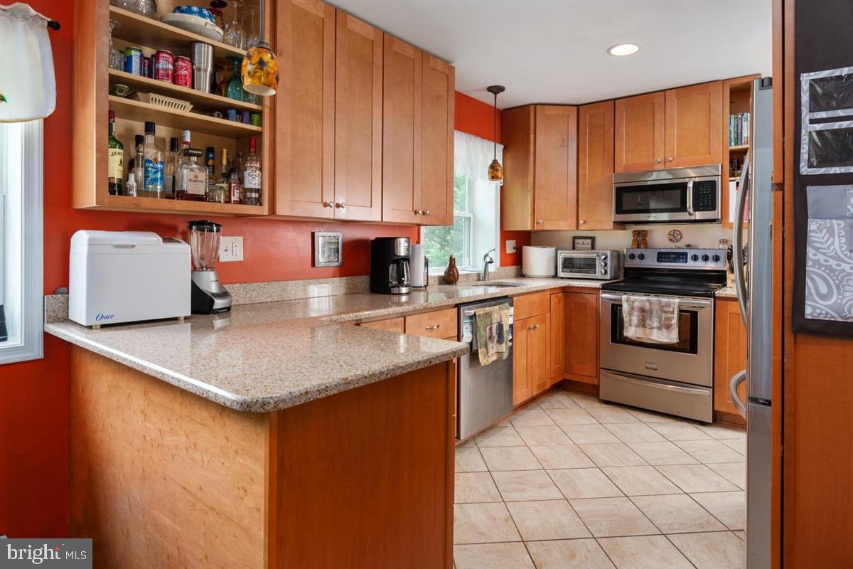 1210 Meadow View Road Pasadena, MD 21122 - Photo 12 of 38