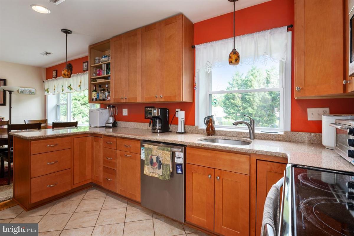 1210 Meadow View Road Pasadena, MD 21122 - Photo 13 of 38