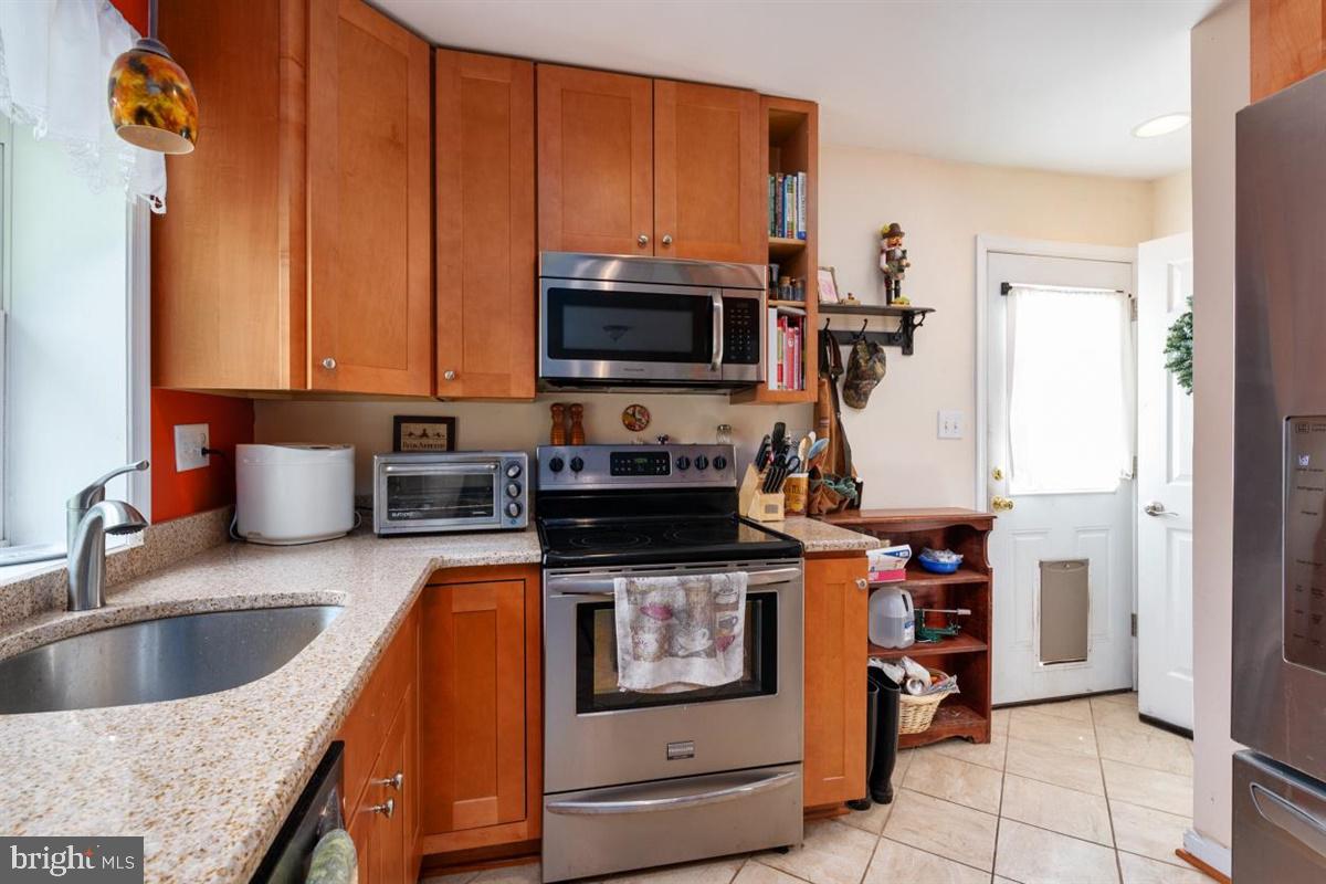 1210 Meadow View Road Pasadena, MD 21122 - Photo 14 of 38