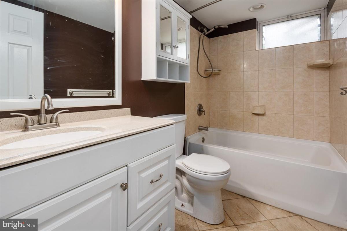 1210 Meadow View Road Pasadena, MD 21122 - Photo 24 of 38