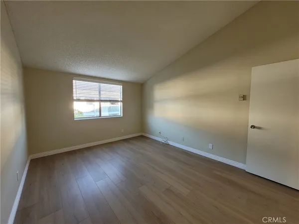 $2,149 | 3565 Linden Avenue, Long Beach, CA 90807