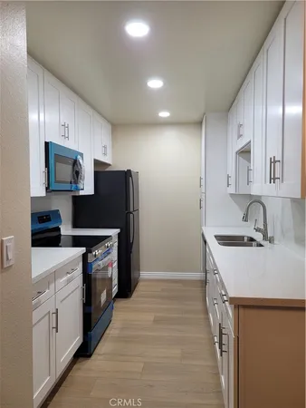 $2,149 | 3565 Linden Avenue, Long Beach, CA 90807