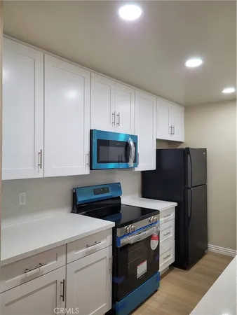 $2,149 | 3565 Linden Avenue, Long Beach, CA 90807