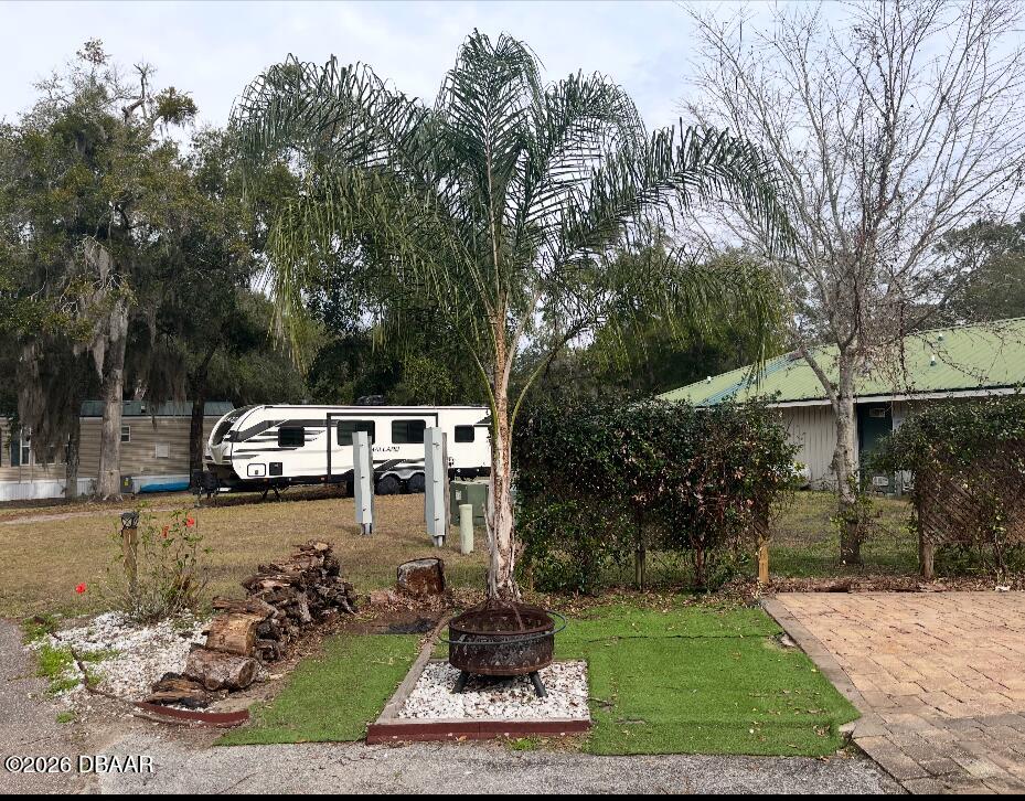 14114 Northeast 252nd Terrace Road Salt Springs, FL 32134 - Photo 3 of 48 3