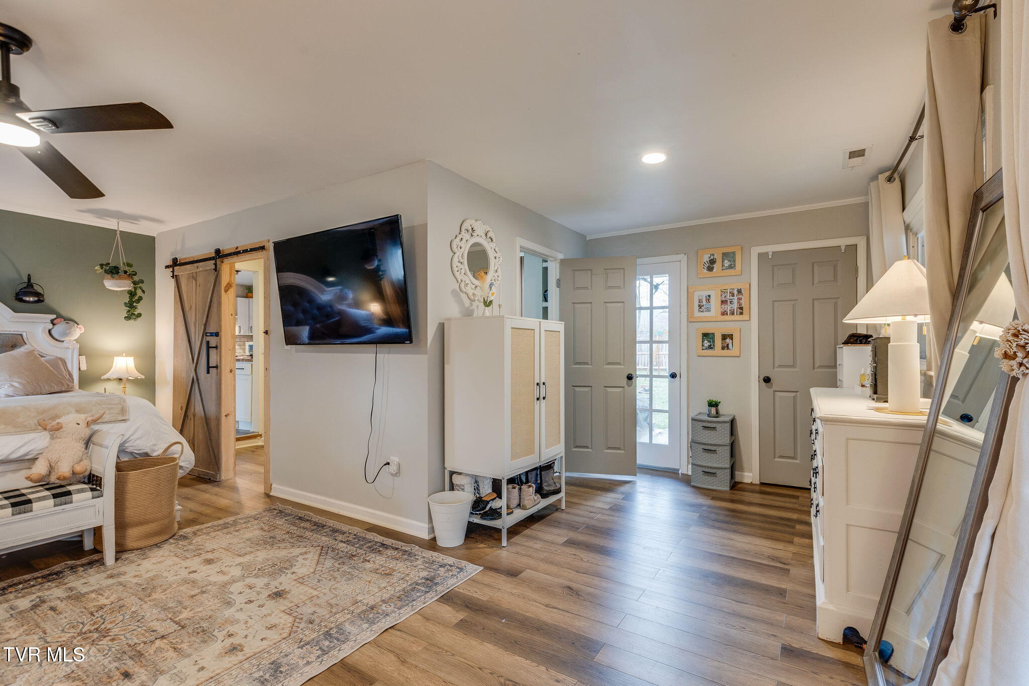 2104 Miller Lane Johnson City, TN 37604 - Photo 15 of 34 016