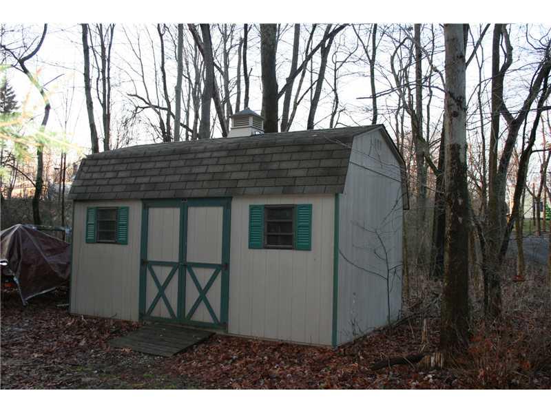 5818 Valencia Road Gibsonia, PA 15044 - Photo 22 of 25 Storage.