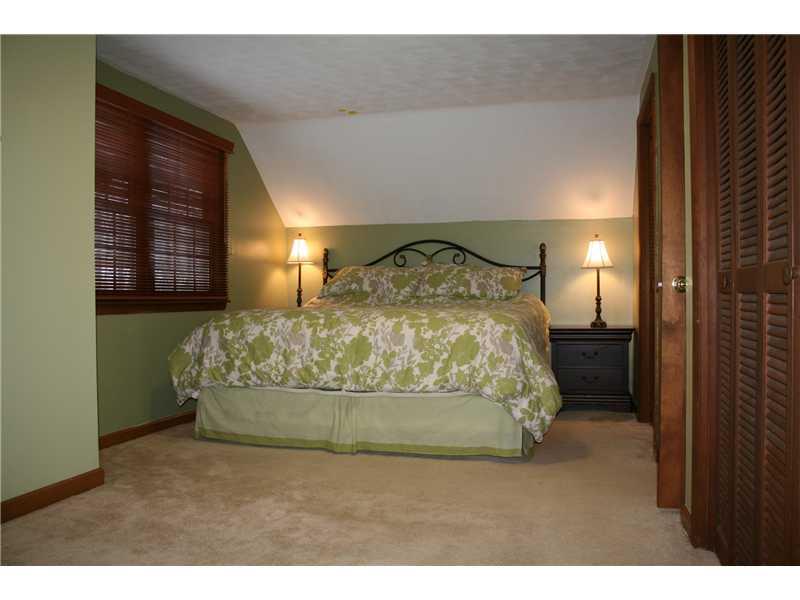 5818 Valencia Road Gibsonia, PA 15044 - Photo 10 of 25 Master Bedroom.