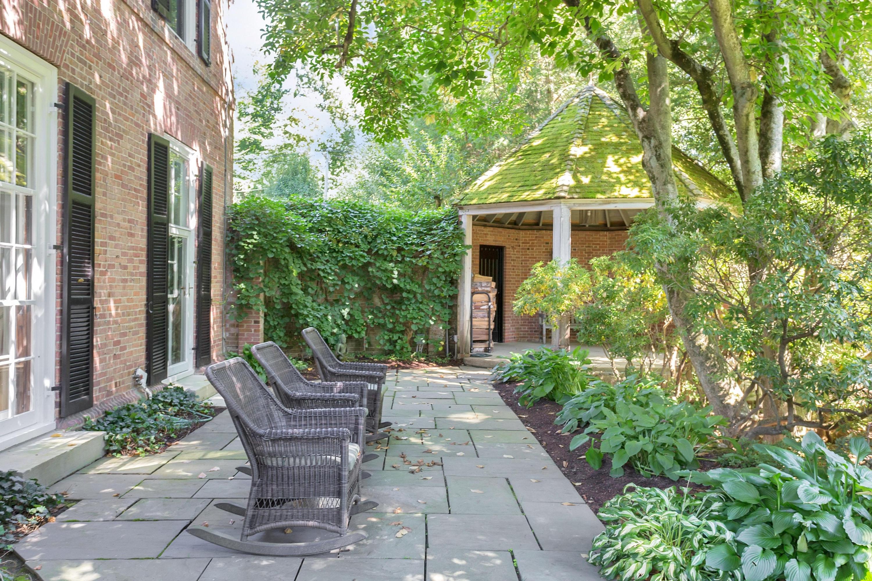 740 West Road New Canaan, CT 06840 - Photo 30 of 38 170225445-29