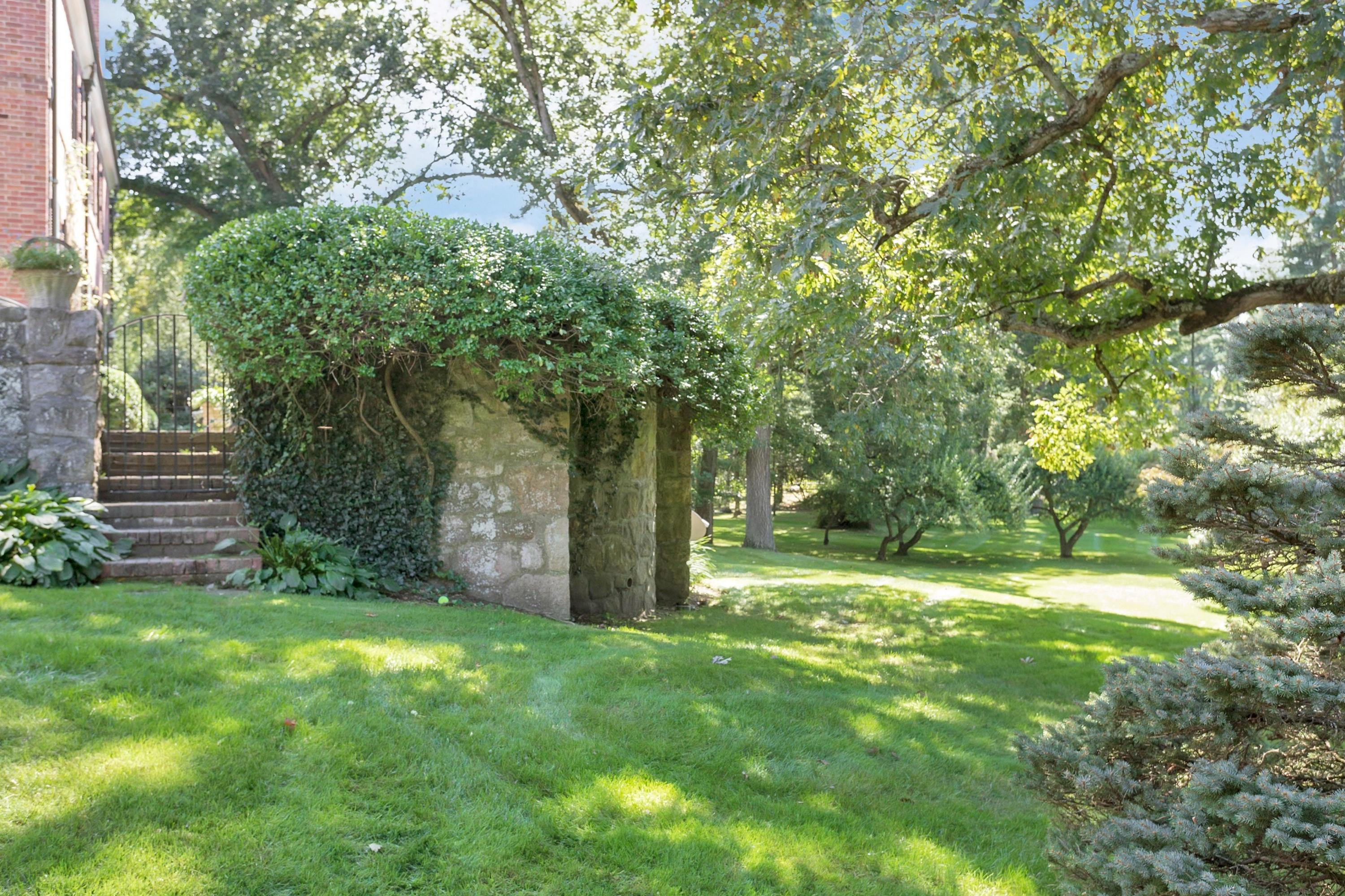 740 West Road New Canaan, CT 06840 - Photo 32 of 38 170225445-31