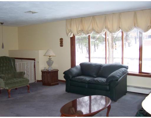 8 Ferguson Road Wilmington, MA 01887 - Photo 2 of 11 Gallery Image 2