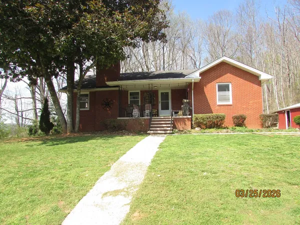$279,900 | 743 Hunter Road, Hayesville, NC 28904