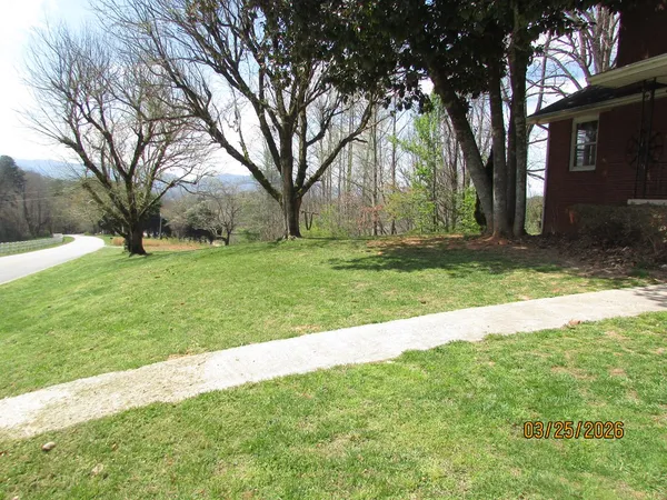$279,900 | 743 Hunter Road, Hayesville, NC 28904
