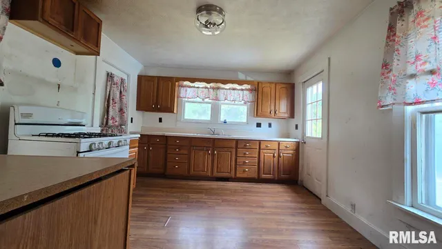 650 Old Rte 146 Loop, Vienna, IL 62995