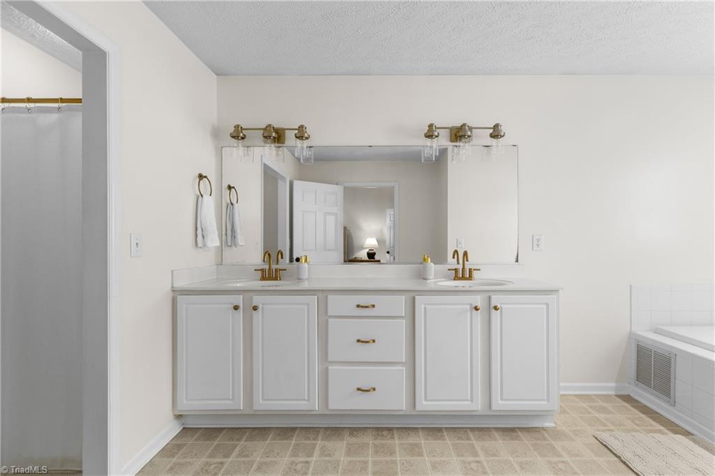 1125 Woodbury Road King, NC 27021 - Photo 26 of 50