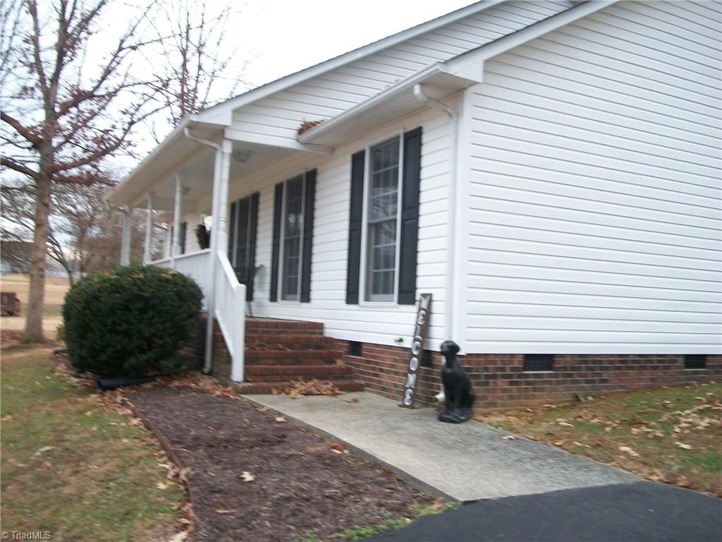 356 Periwinkle Road Eden, NC 27288 - Photo 2 of 14 Gallery Image 2