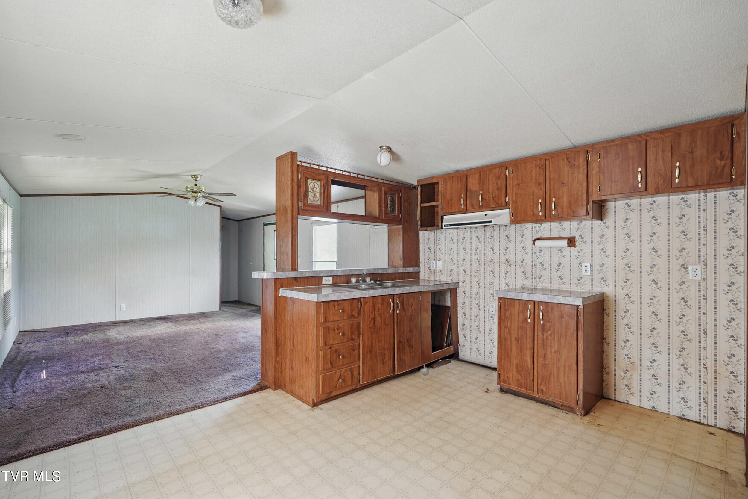 438 Horace Dillow Road Limestone, TN 37681 - Photo 32 of 52 32_39-dsc04790