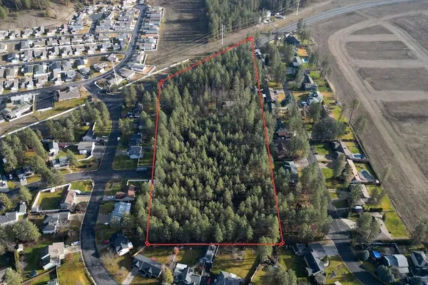 $995,000 | 10203 North Nine Mile Road, Nine Mile Falls, WA 99026