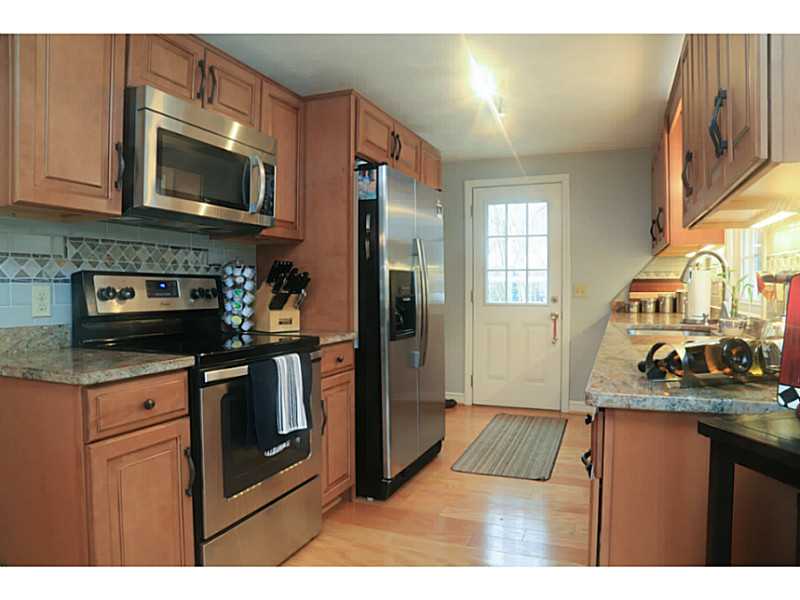 263 Ide Road Scituate, RI 02857 - Photo 4 of 18 Kitchen.