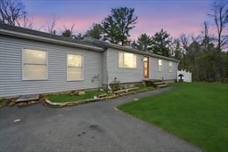 71 Sun Valley Road Holyoke, MA 01040 - Photo 1 of 23 Gallery Image 1