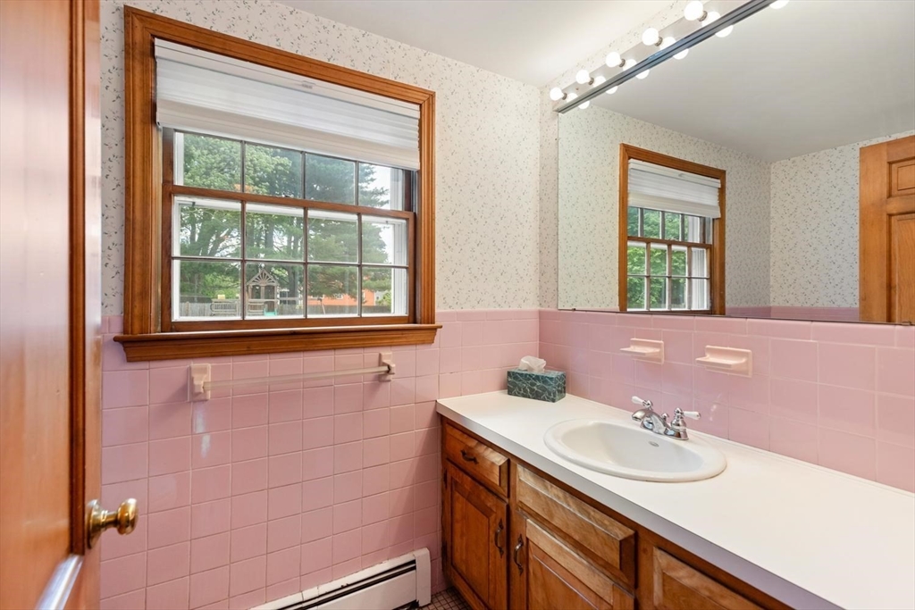 159 McKay Street Beverly, MA 01915 - Photo 15 of 33