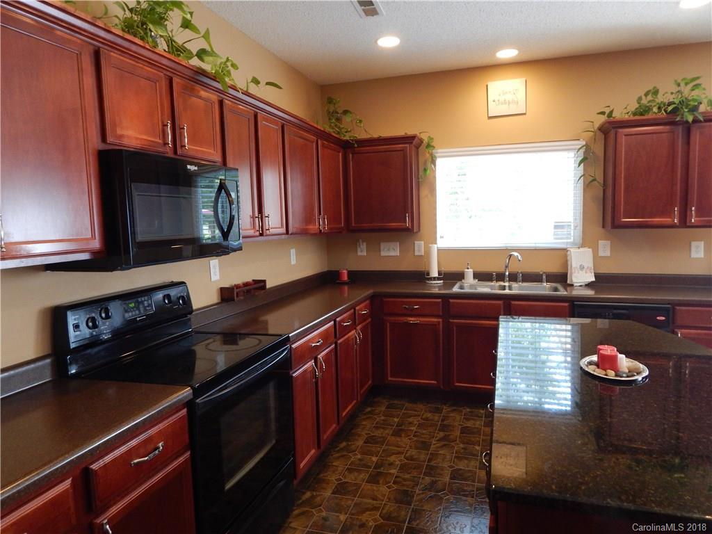4312 Red Hook Road, Unit 306 Monroe, NC 28110 - Photo 11 of 29 Gallery Image 11
