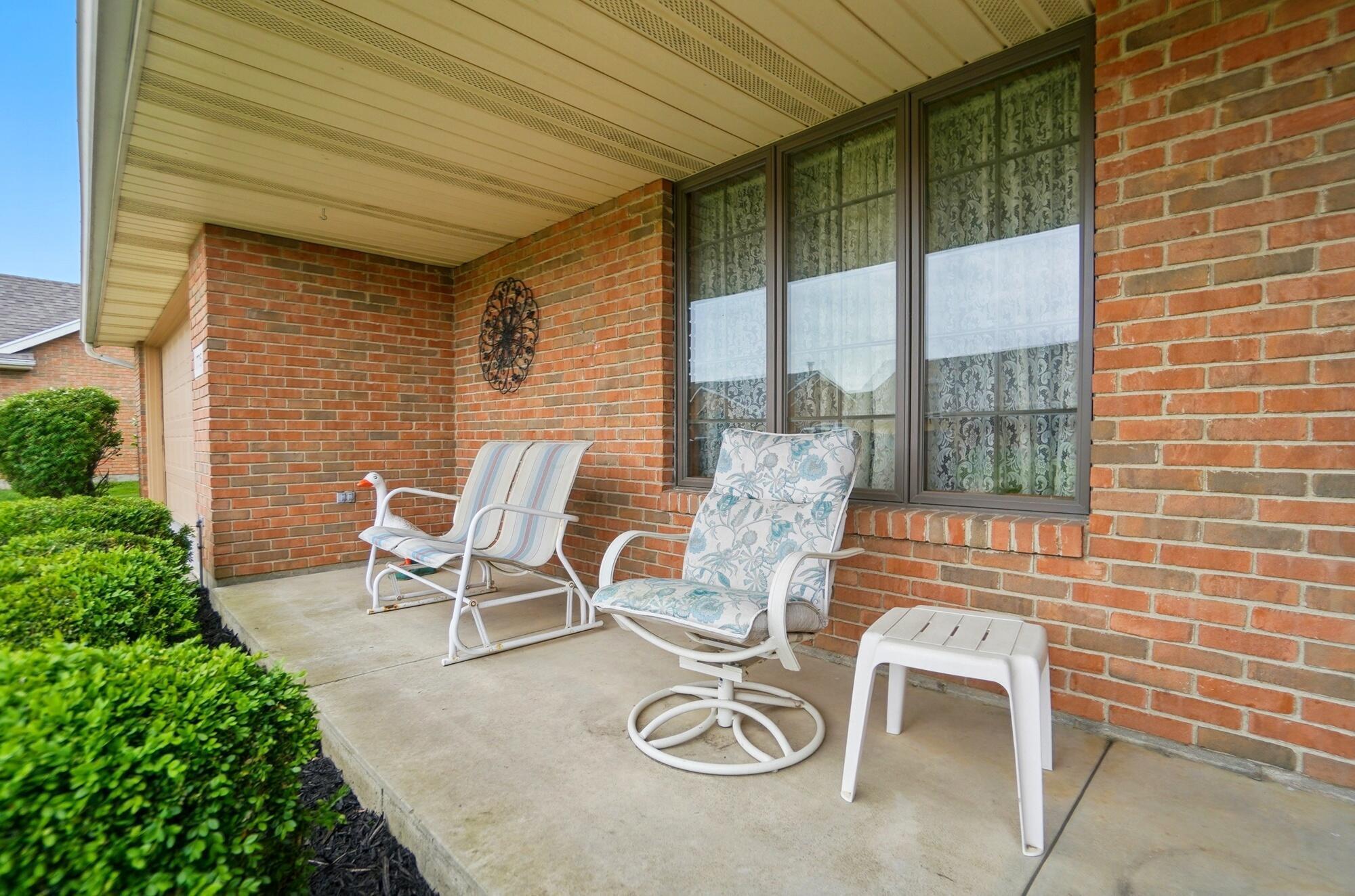 1775 Fox Ridge Drive Springfield, OH 45503 - Photo 3 of 50 010