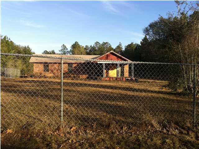 7697 4 Flags Road Laurel Hill, FL 32567 - Photo 1 of 14 Gallery Image 1