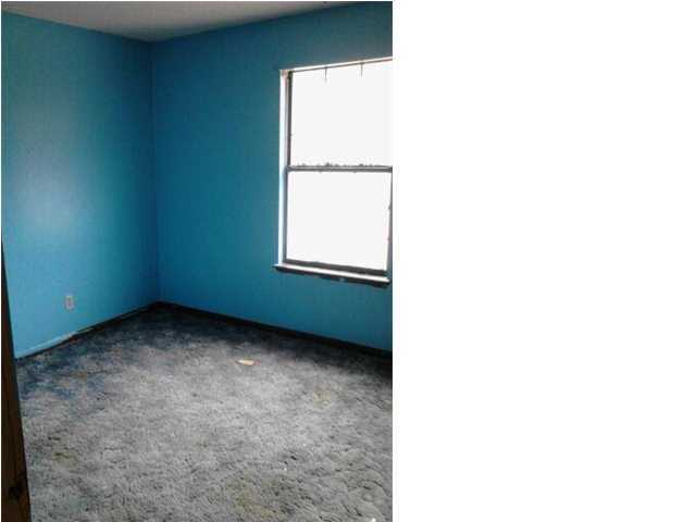 7697 4 Flags Road Laurel Hill, FL 32567 - Photo 11 of 14 Gallery Image 11