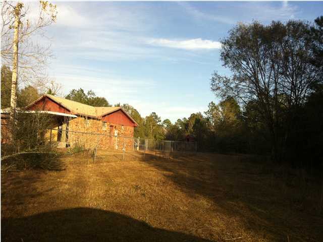 7697 4 Flags Road Laurel Hill, FL 32567 - Photo 4 of 14 Gallery Image 4