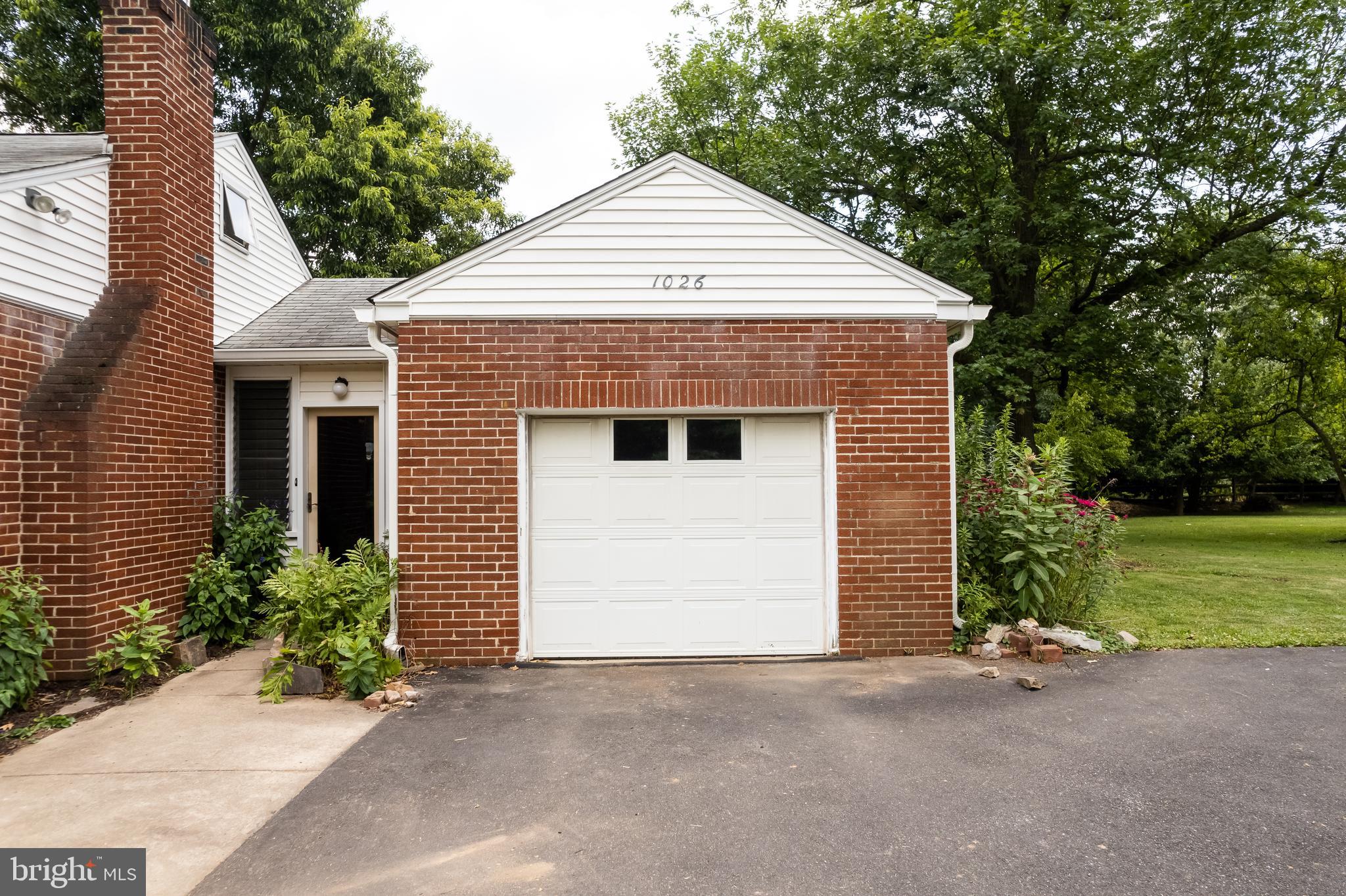 1026 Valley Forge Road Norristown, PA 19403 - Photo 22 of 29 Garage
