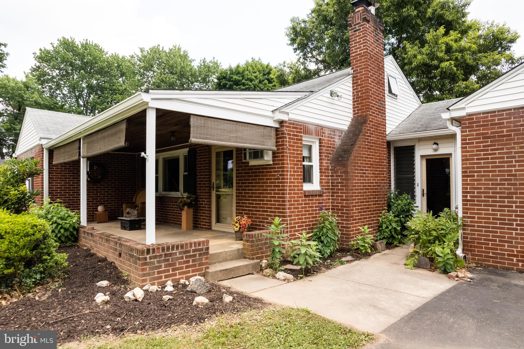 1026 Valley Forge Road Norristown, PA 19403 - Photo 4 of 29 Front Entrance