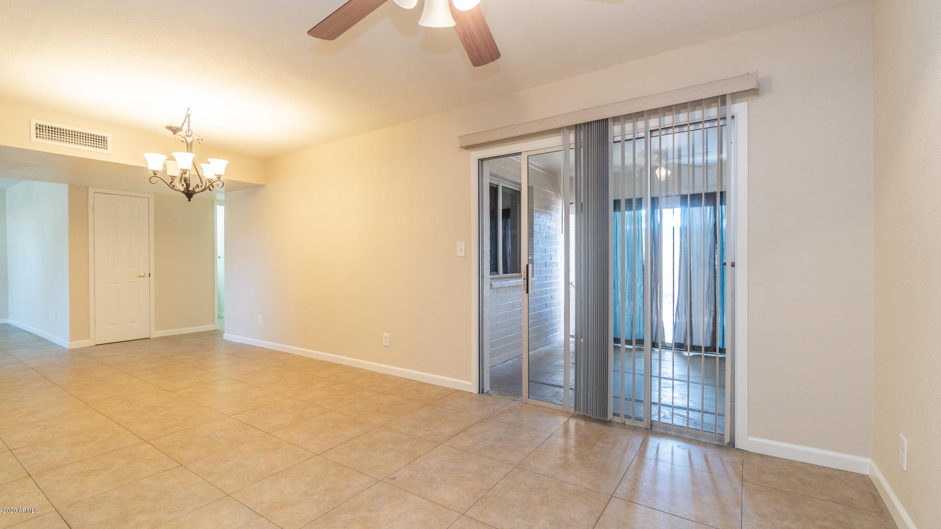 3015 West Calavar Road Phoenix, AZ 85053 - Photo 11 of 37 3015 W Calavar Rd-13