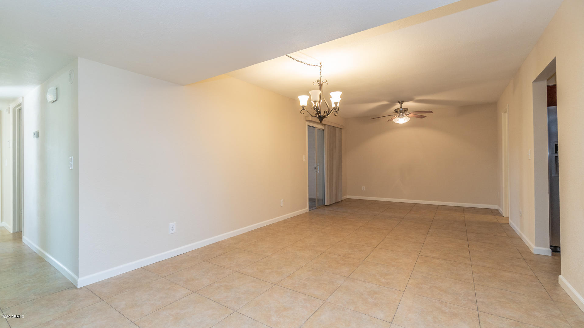 3015 West Calavar Road Phoenix, AZ 85053 - Photo 7 of 37 Large Formal Dining/living area