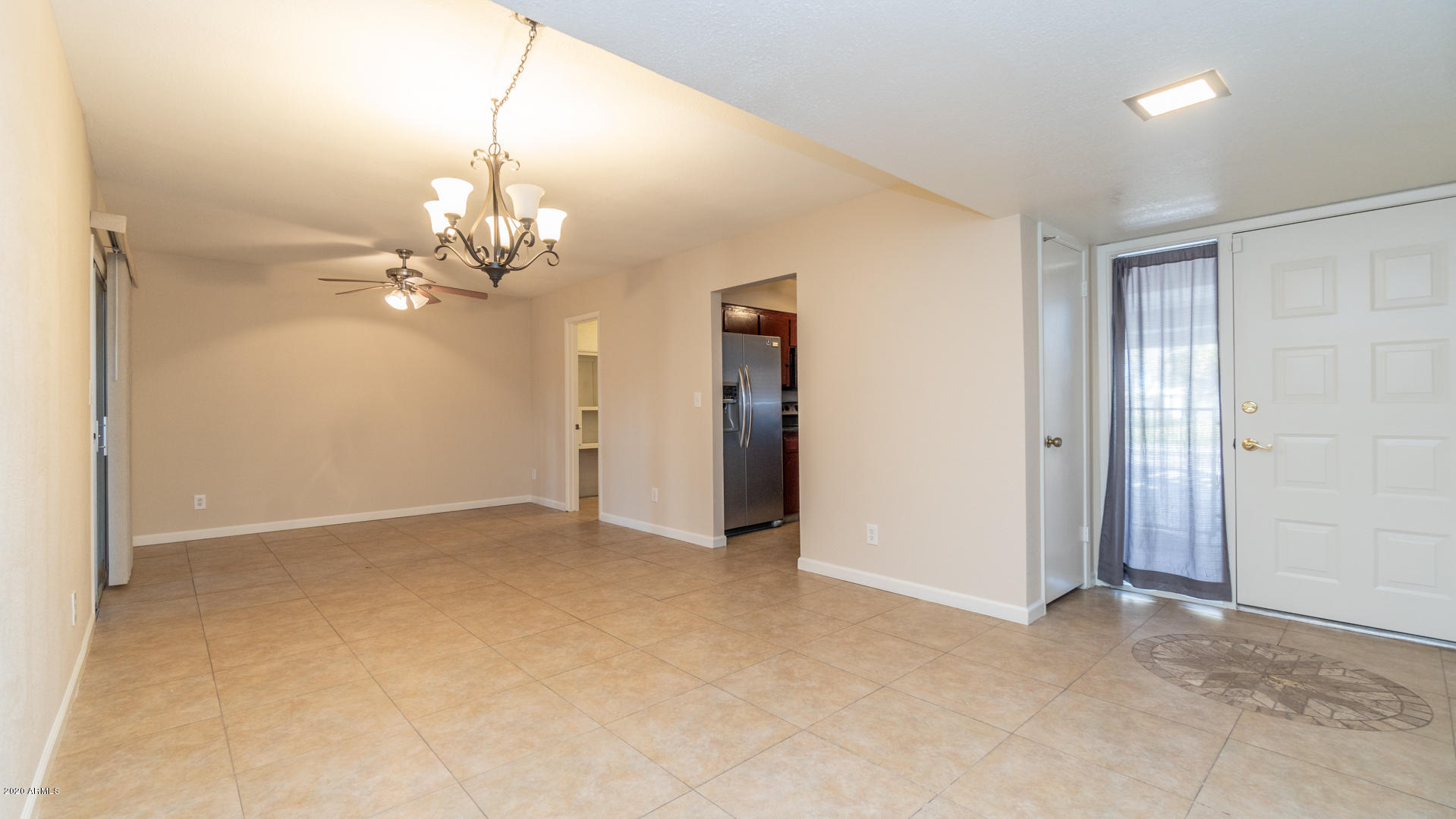 3015 West Calavar Road Phoenix, AZ 85053 - Photo 8 of 37 3015 W Calavar Rd-9