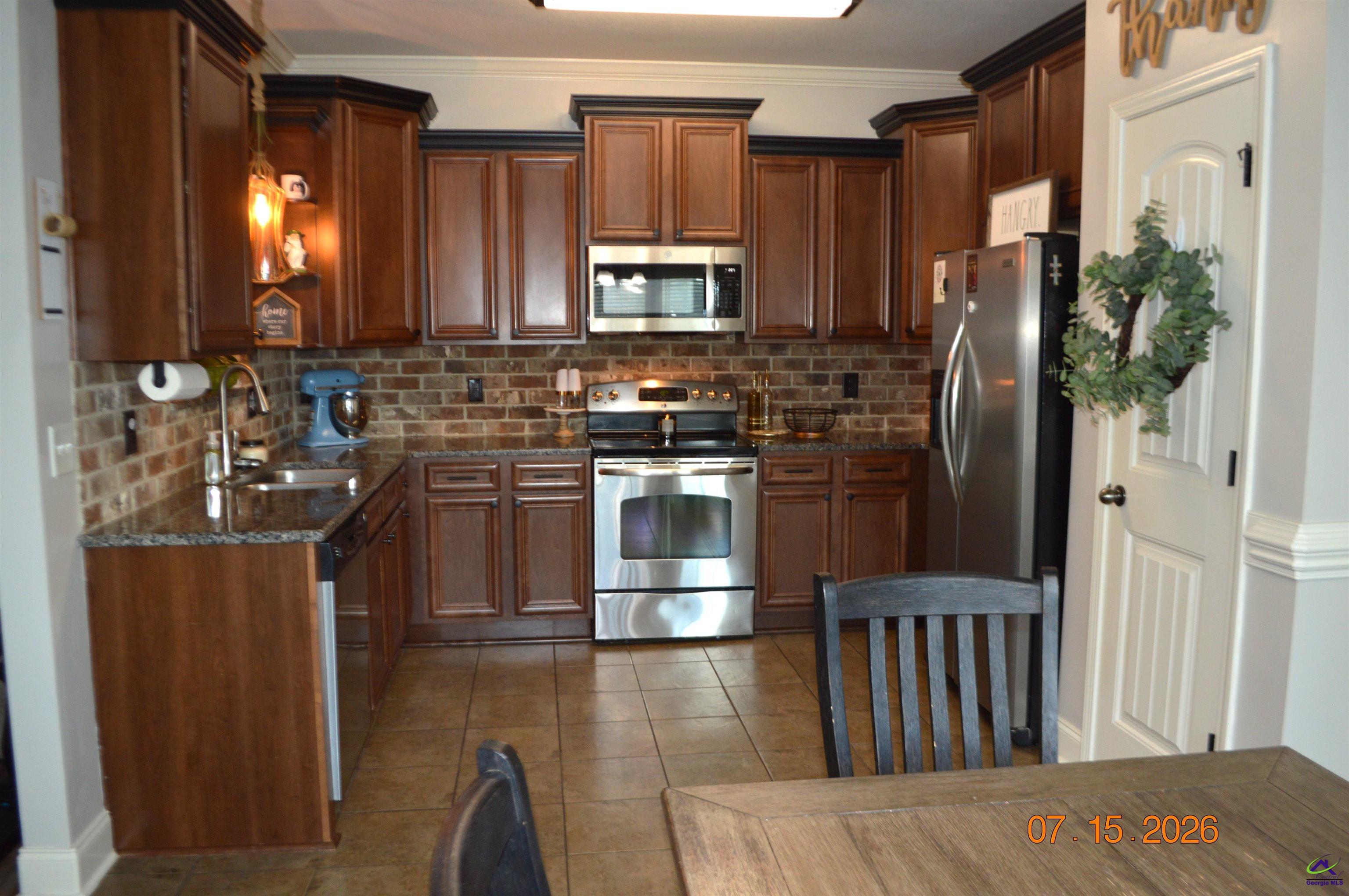 413 Green Island Road Bonaire, GA 31005 - Photo 12 of 50 Gallery Image 12