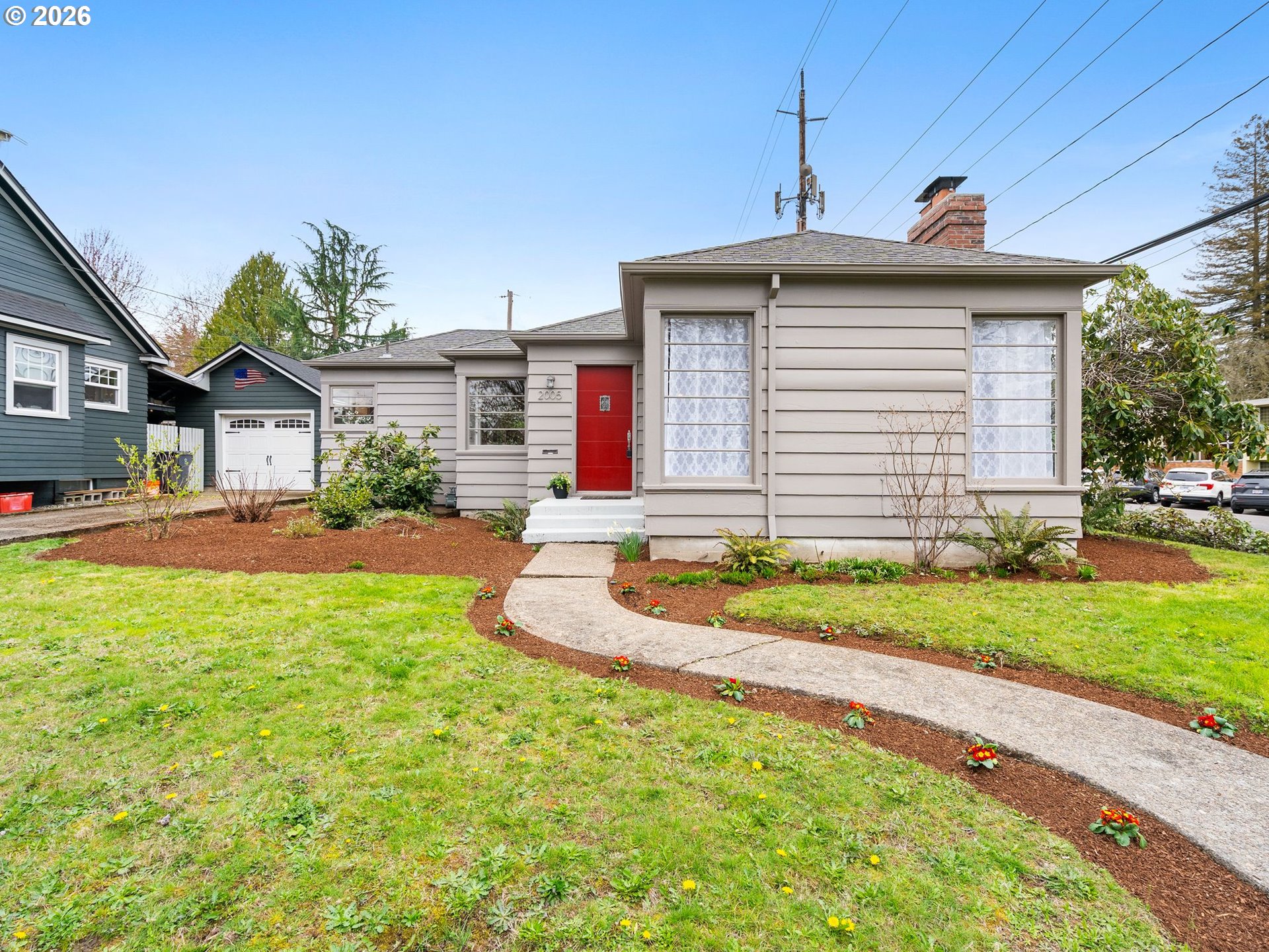 2005 Cottage Street Southeast Salem, OR 97302 - Photo 2 of 46