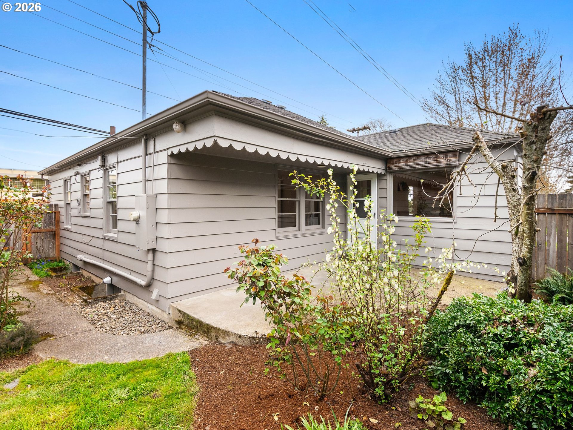2005 Cottage Street Southeast Salem, OR 97302 - Photo 35 of 46