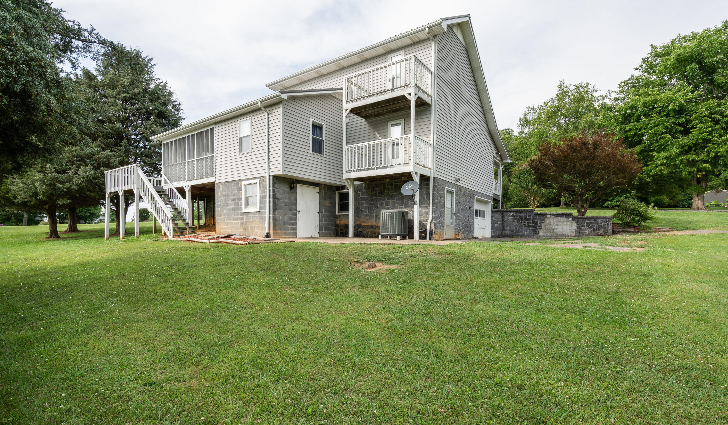 135 Farmington Heights Road Limestone, TN 37681 - Photo 8 of 45 DSC04403-Edit