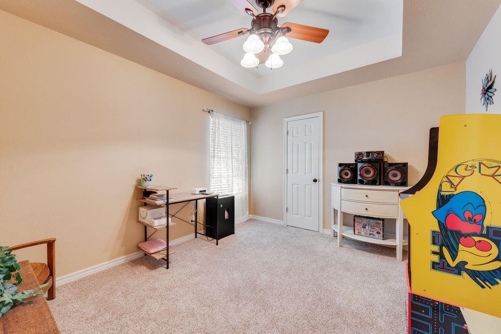 579 South Hitt Street Boyd, TX 76023 - Photo 27 of 34 Large Secondary Bedroom