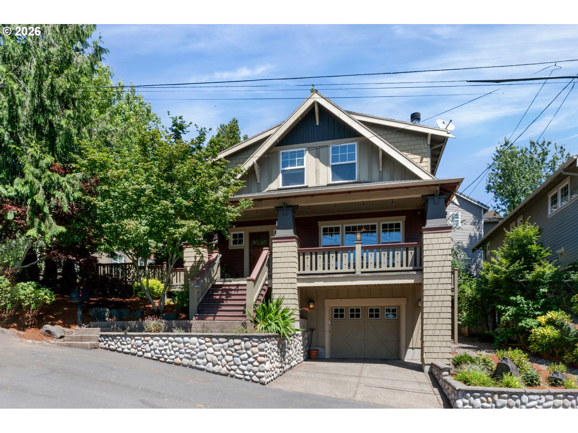 2939 Southwest Custer Street Portland, OR 97219 - Photo 2 of 48