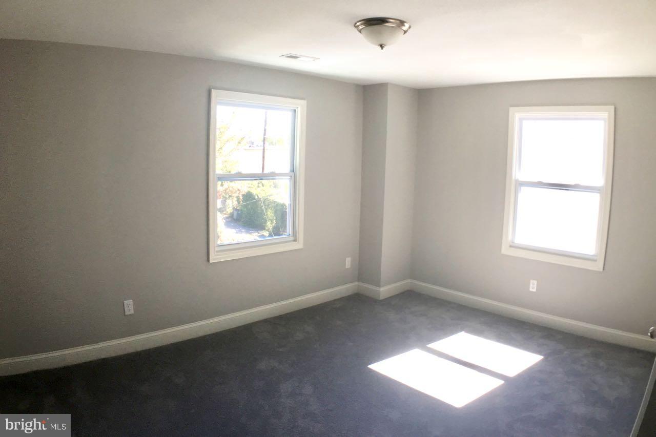 3423 Roland Avenue Baltimore, MD 21211 - Photo 17 of 27 Bedroom