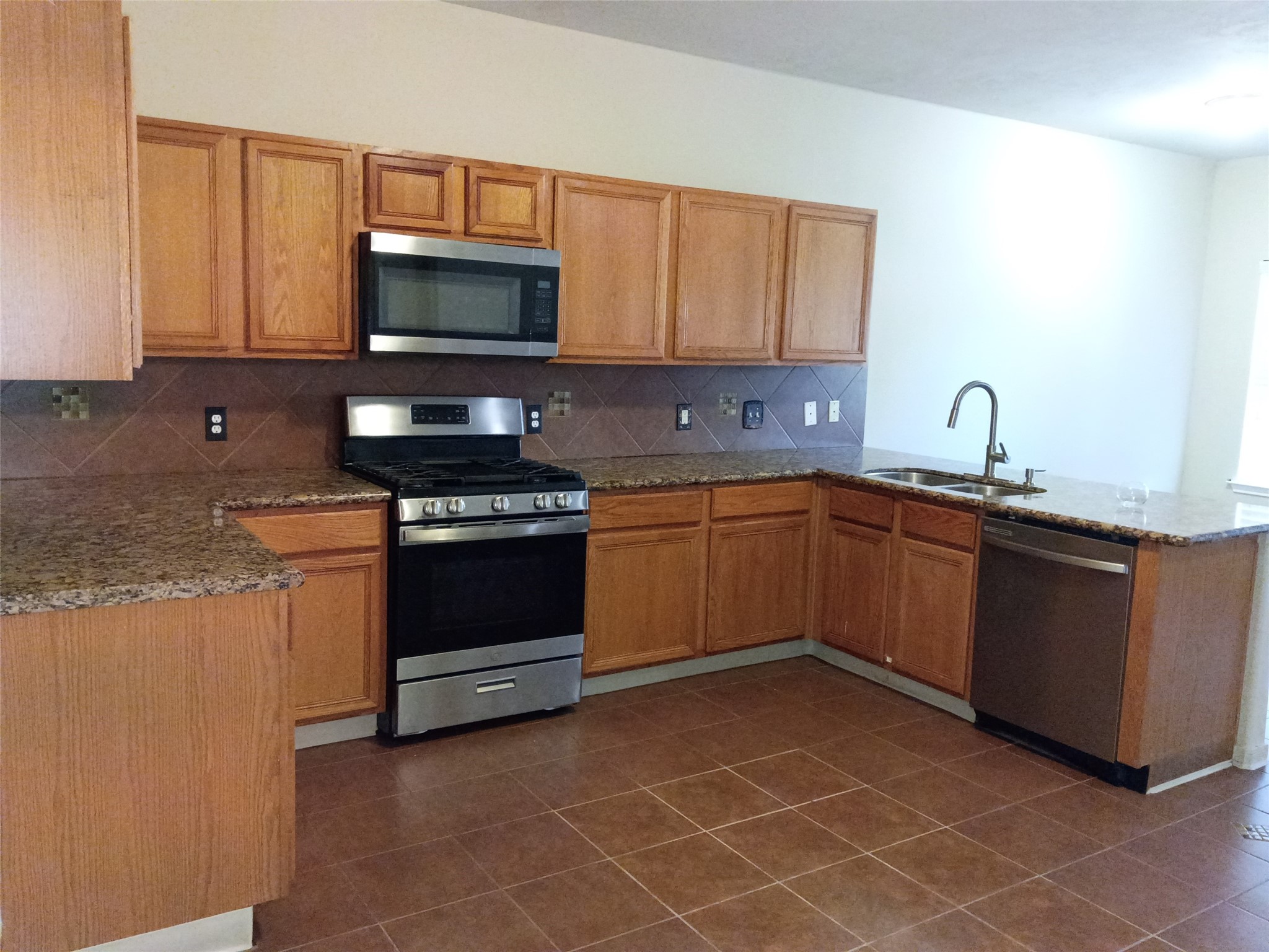 23902 Spring Dane Drive Spring, TX 77373 - Photo 6 of 11